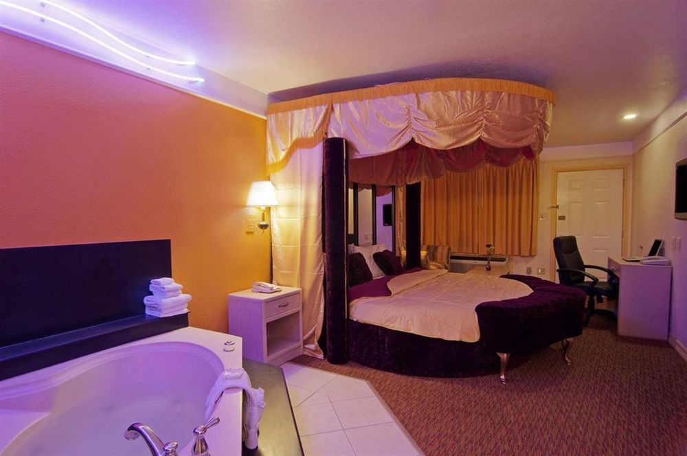Texas Inn & Suites Pharr/San Juan Facilities photo