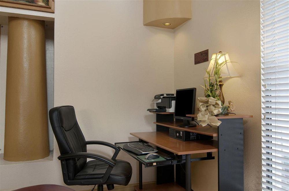 Texas Inn & Suites Pharr/San Juan Room photo
